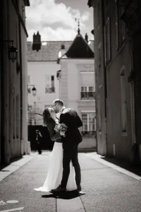 portrait de couple mariage noir et blan,c toul